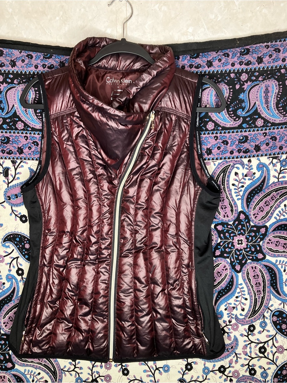 Calvin Klein Avenue quilted down vest M